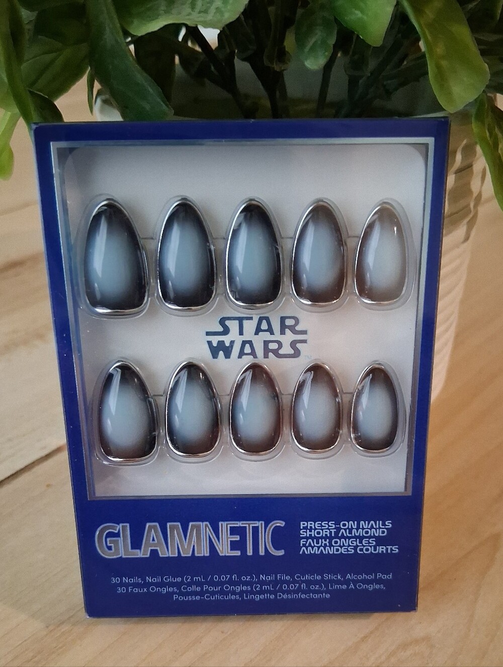 Glamnetic X Star Wars Press On Nails In Short Almond